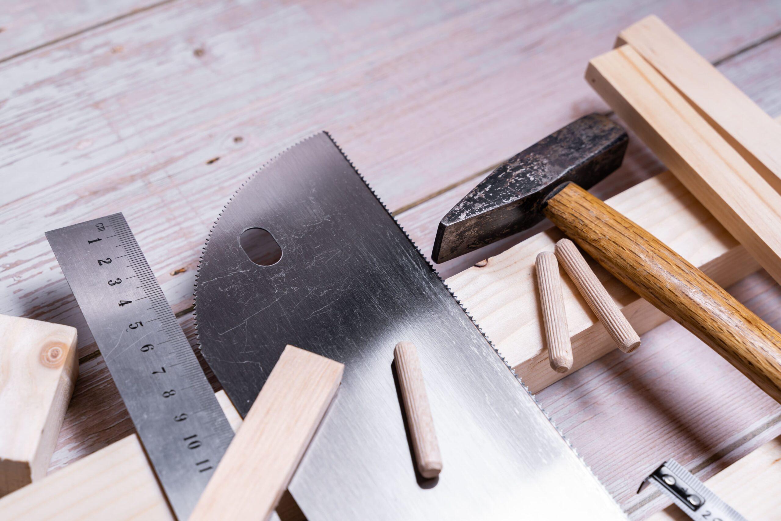 herramientas manuales para madera